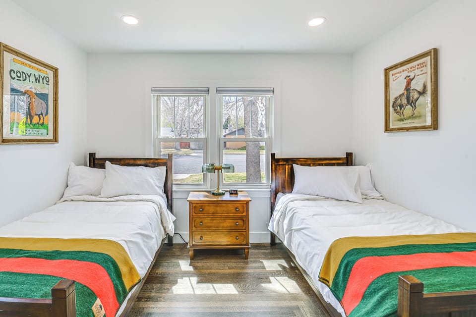 Downtown Cody Casa - Yellowstone Getaway Cottage in Cody