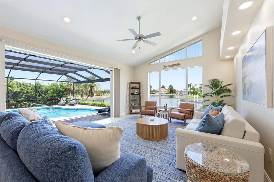 House, 3 Bedrooms | Living area | Smart TV