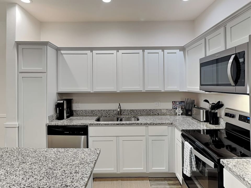 Full Kitchen - Stainless Steel Appliances - First Floor