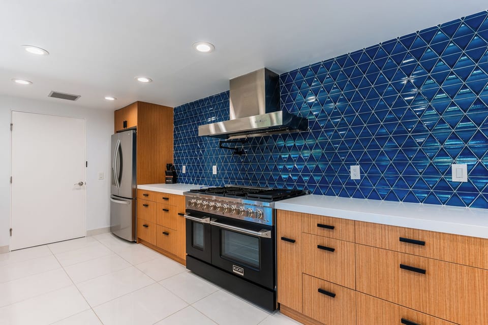 Kitchen Stove/Oven