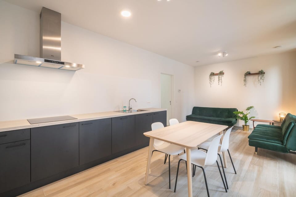Apartment | Dining