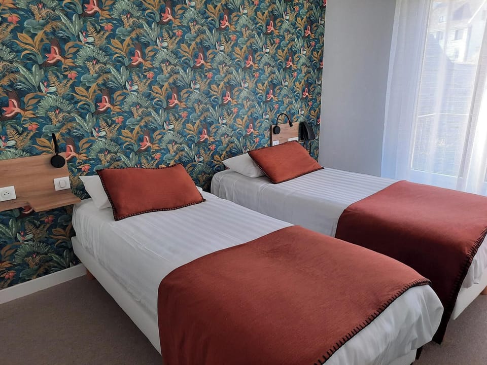 Twin Room | Free WiFi