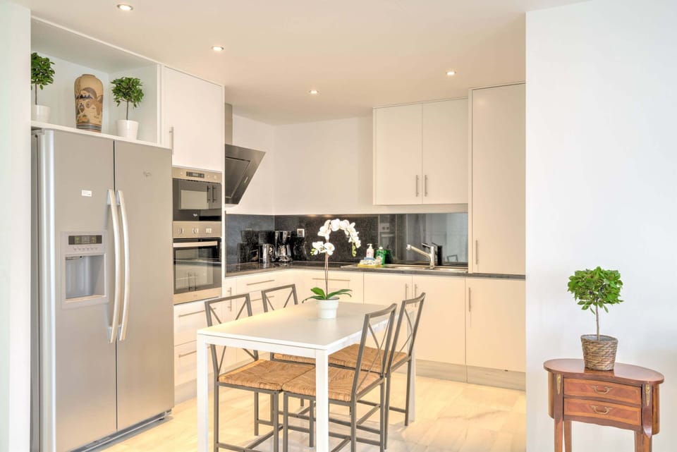 Apartment | Dining