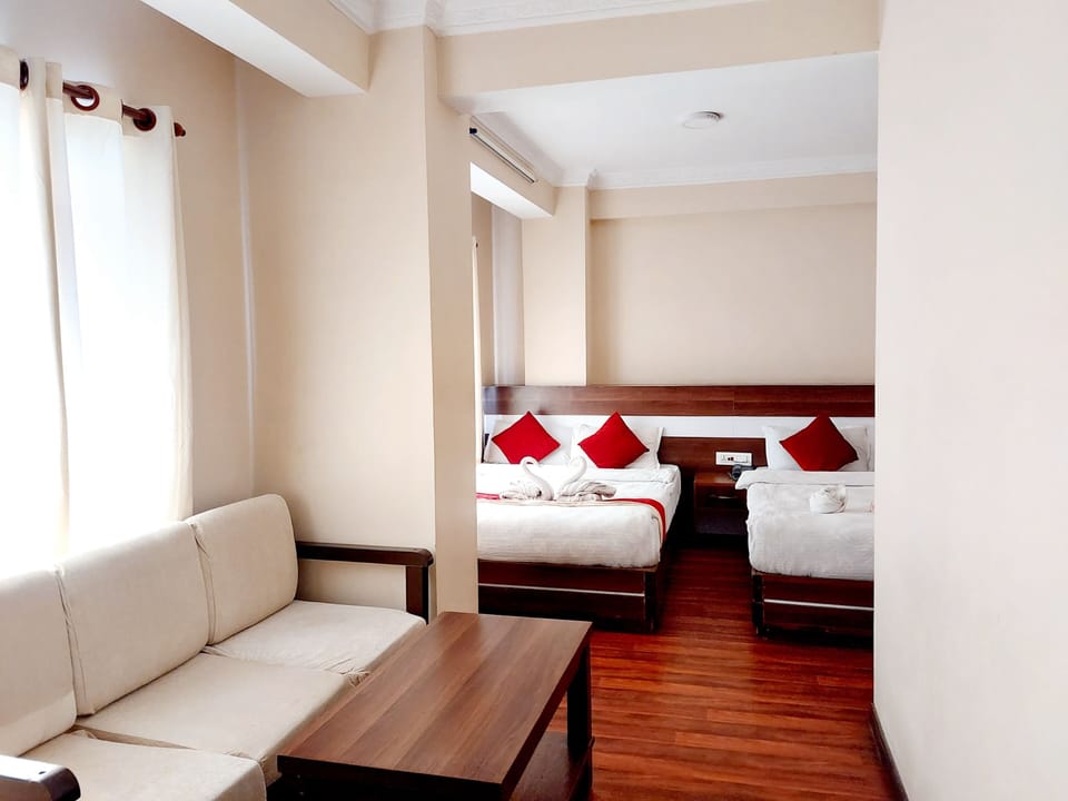 Family Double or Twin Room | Desk, laptop workspace, free WiFi