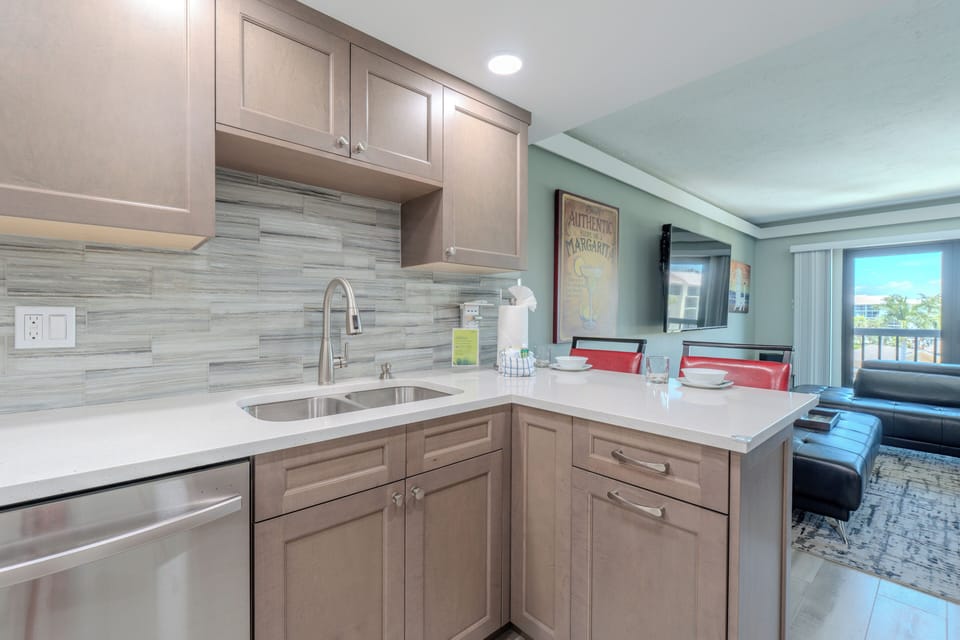 Kitchen Area w/Additional Seating at the Island.