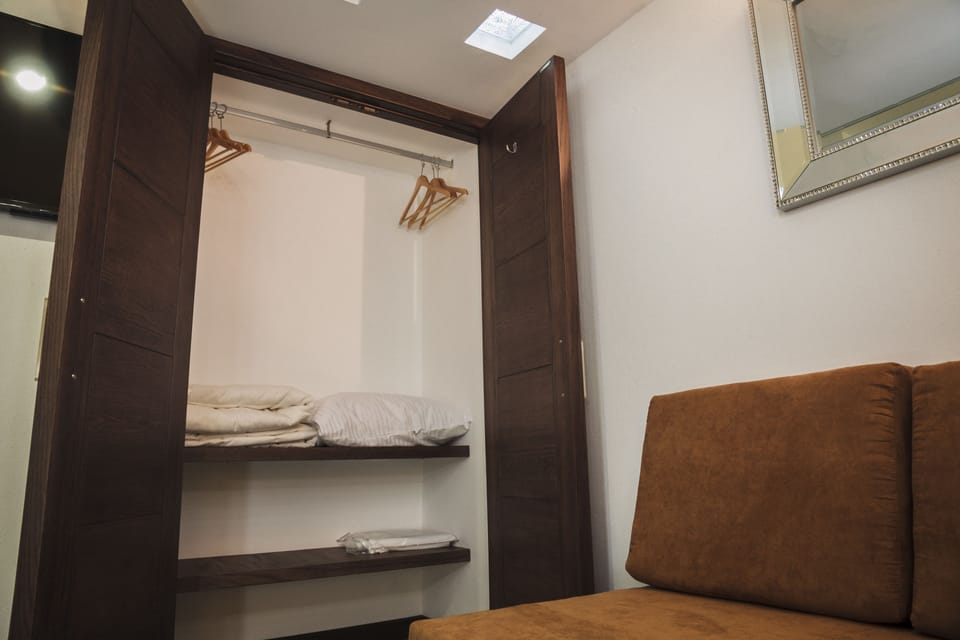 Junior Suite, 1 King Bed with Sofa bed | Desk, free WiFi
