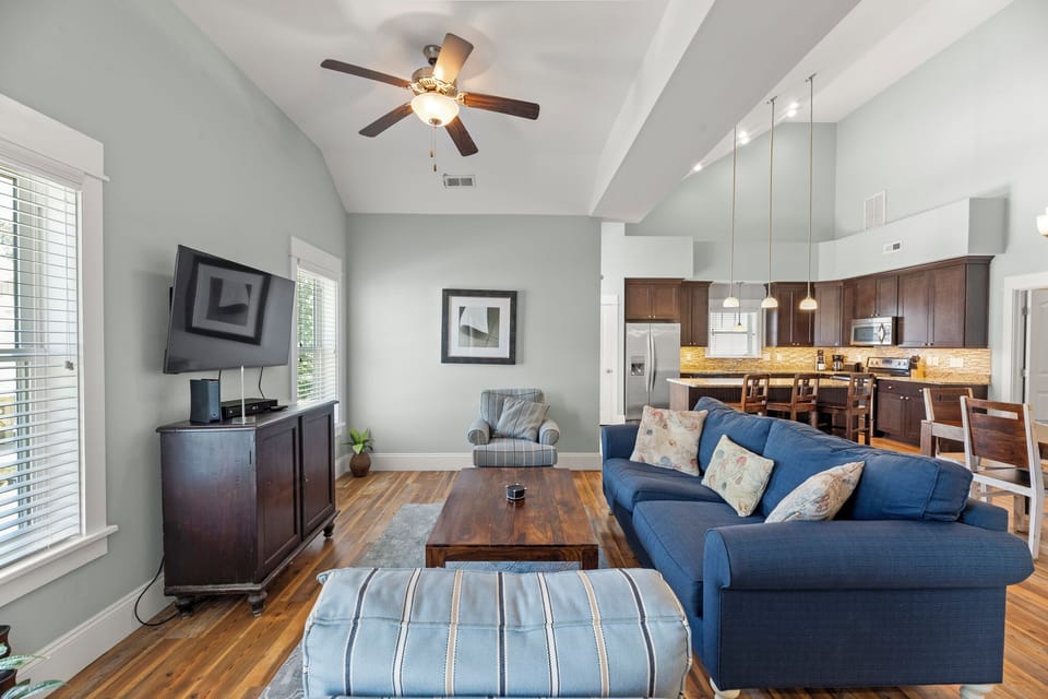 BV1086A: Sol Mate at Beacon Villas | Mid Level Living Area