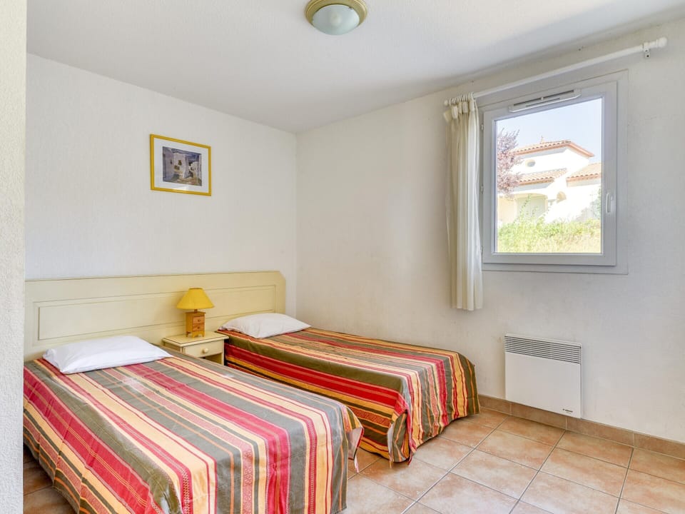 House | 4 bedrooms, bed sheets