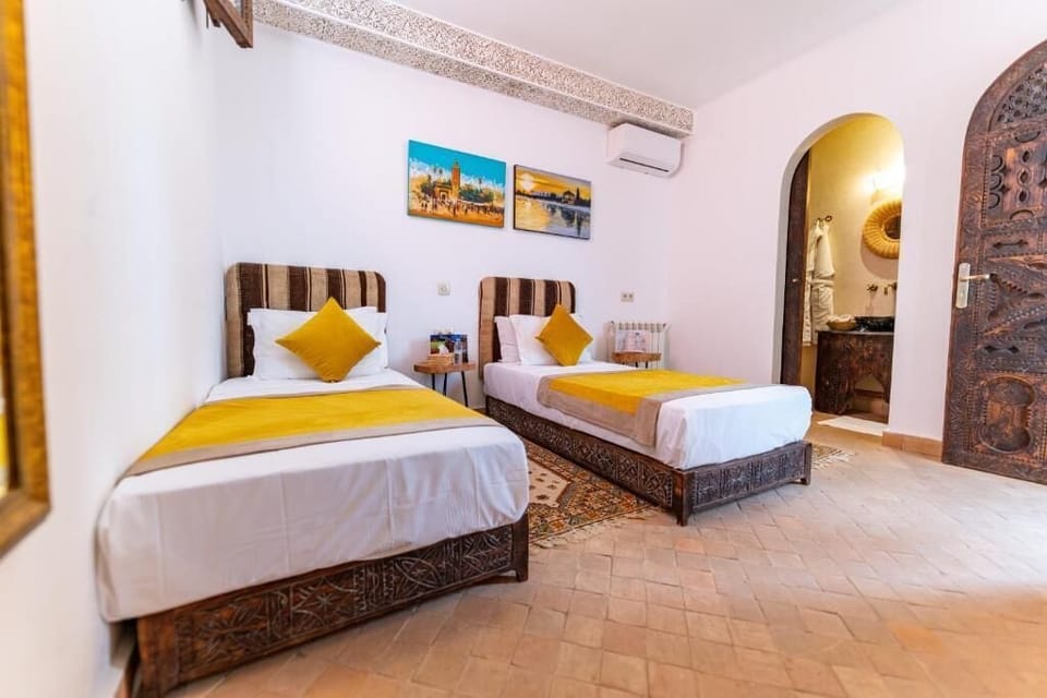 Premium bedding, in-room safe, free cribs/infant beds, free WiFi
