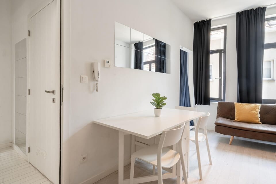 Apartment | Dining