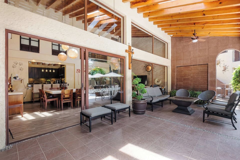 Terrace, Integrated with Whole Living Area