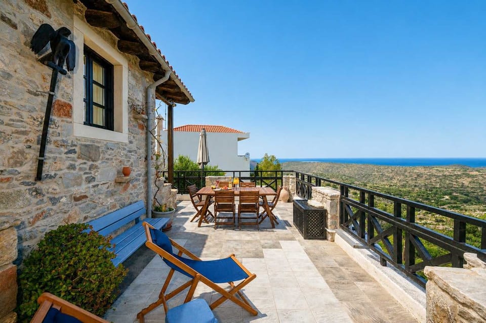 The terrace and the open sea