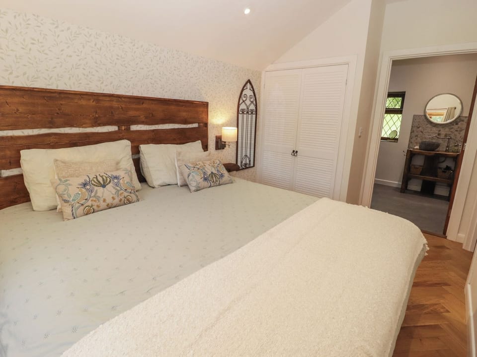 Cân yr Adar Cottage in Wales