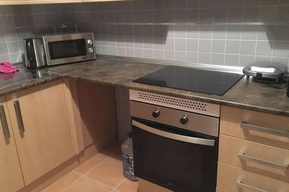 Fridge, oven, stovetop, toaster