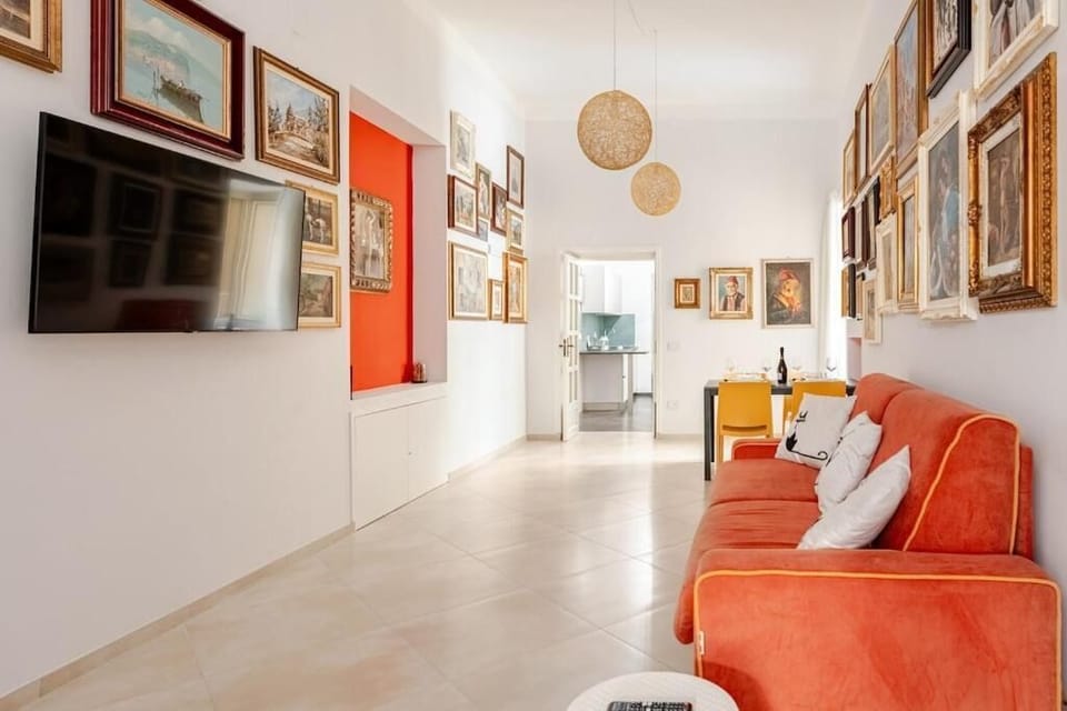 Deluxe Apartment, Balcony, City View | Living area | 40-inch Smart TV with digital channels, Netflix, streaming services