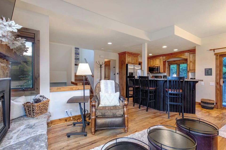 Enjoy open-plan living with plenty of seating and warm, rustic details throughout.
