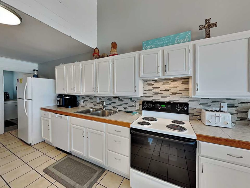 Studio (5 Bedrooms) | Property amenity