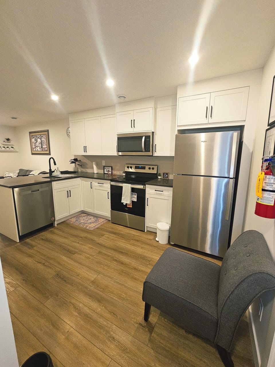 Full Kitchen
