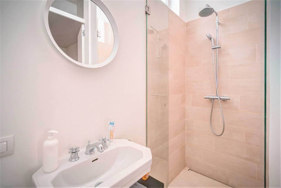 Apartment | Bathroom