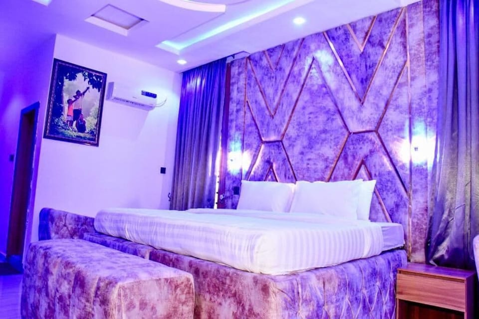 Deluxe Room, Balcony, City View | Desk, laptop workspace, blackout drapes, soundproofing