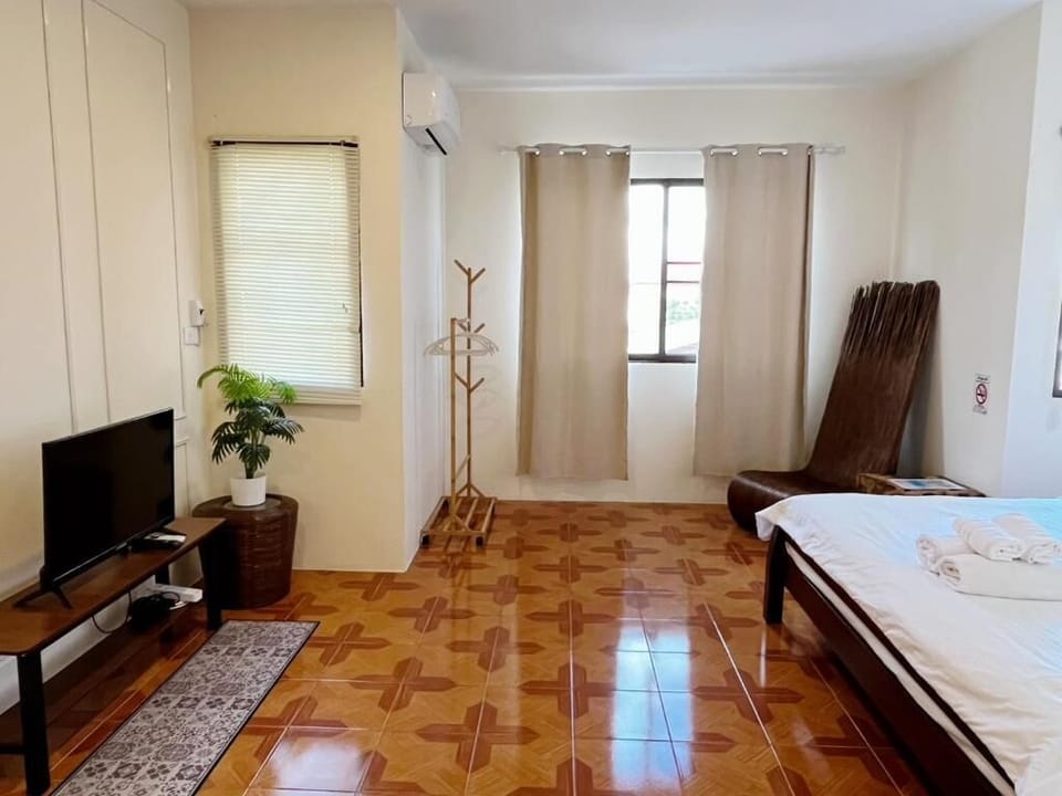 Standard Double Room | Free WiFi