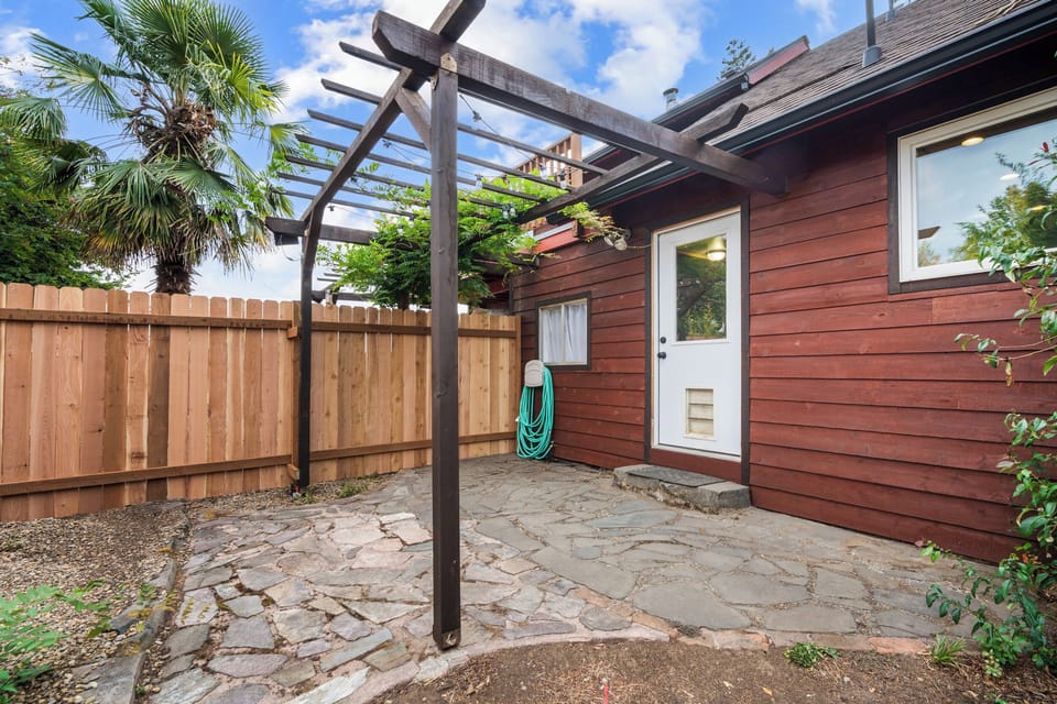 Private, fully fenced backyard