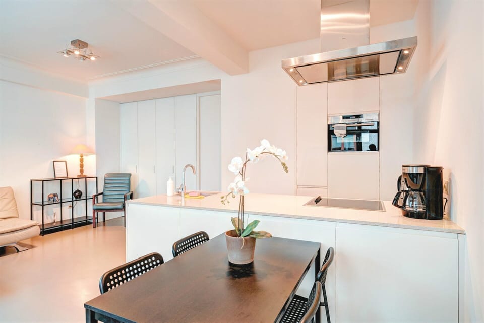 Apartment | Dining