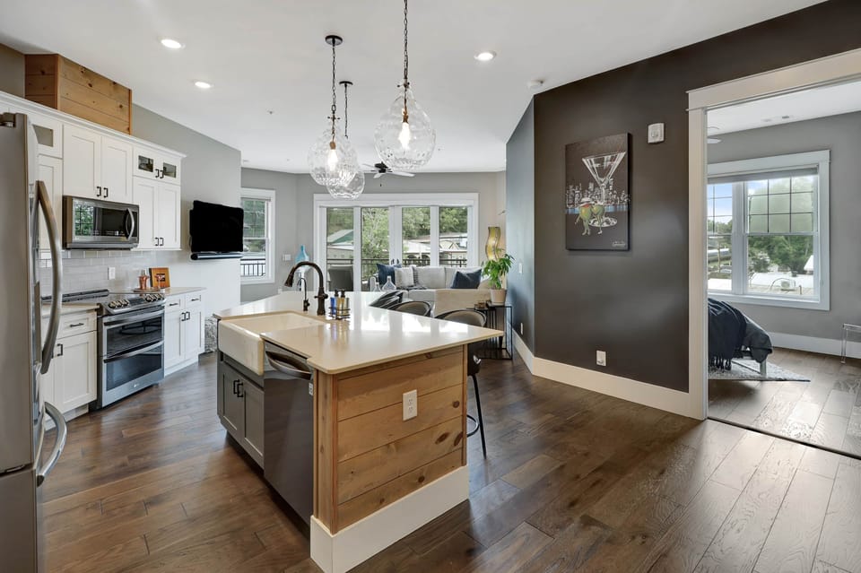 Full Size Kitchen