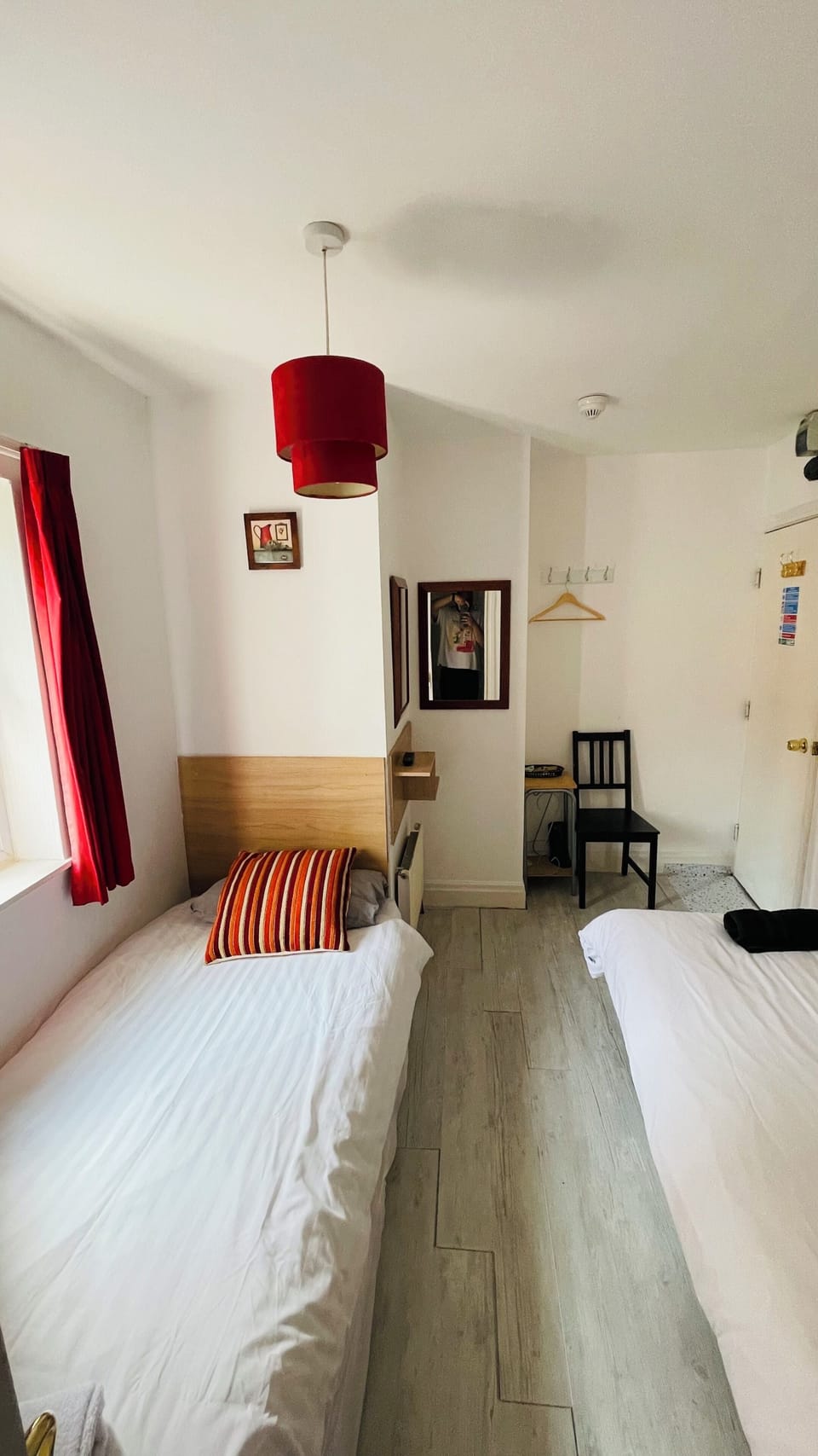 Economy Twin Room | Iron/ironing board, free WiFi