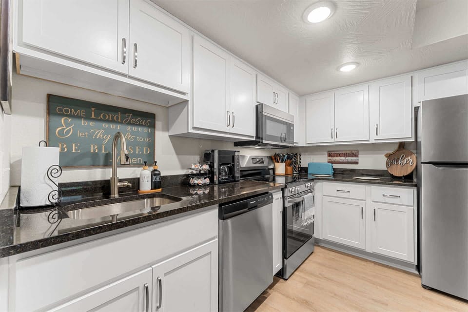 The open kitchen is well equipped for an unforgettable getaway​
