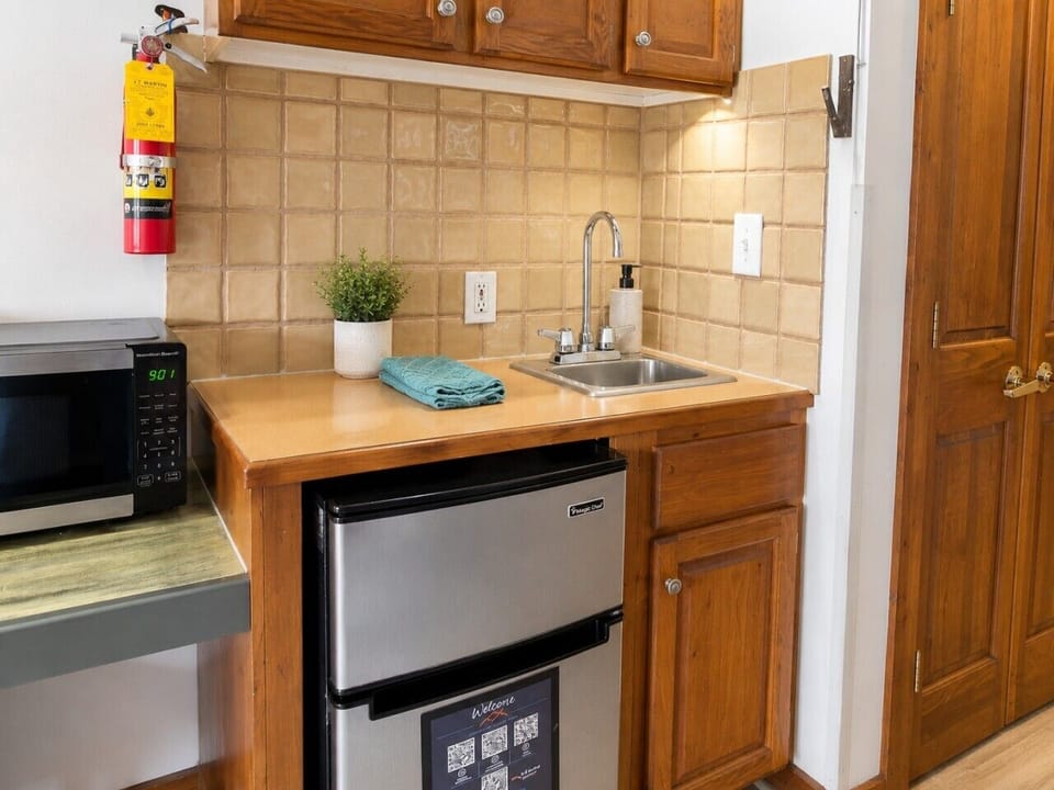 Kitchenette
