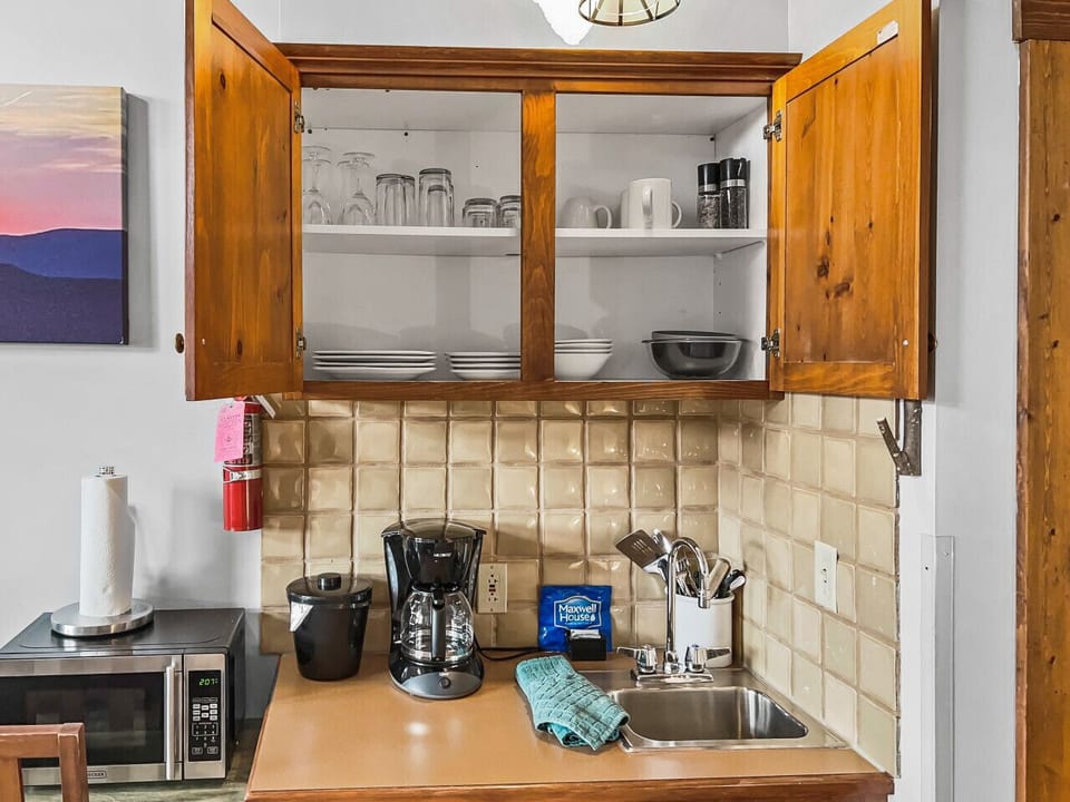 Kitchenette