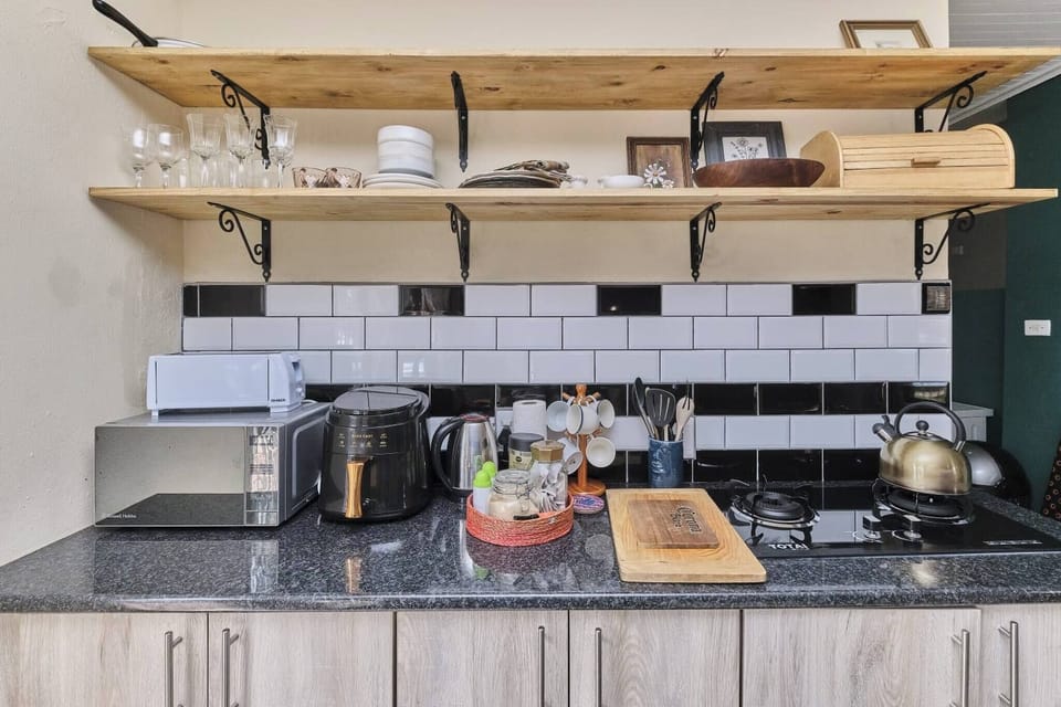 Apartment, 2 Bedrooms, Patio | Interior