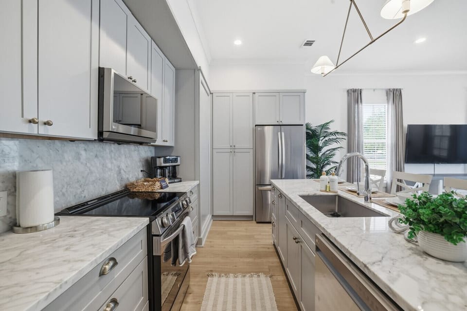 Fully stocked kitchen with everything you need