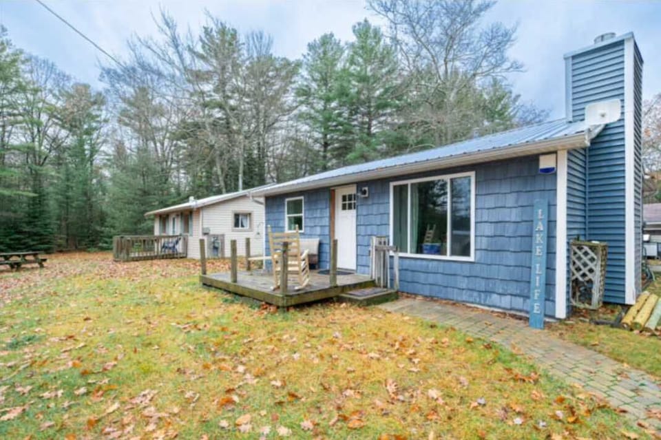 Exterior of Cabin #7 Right