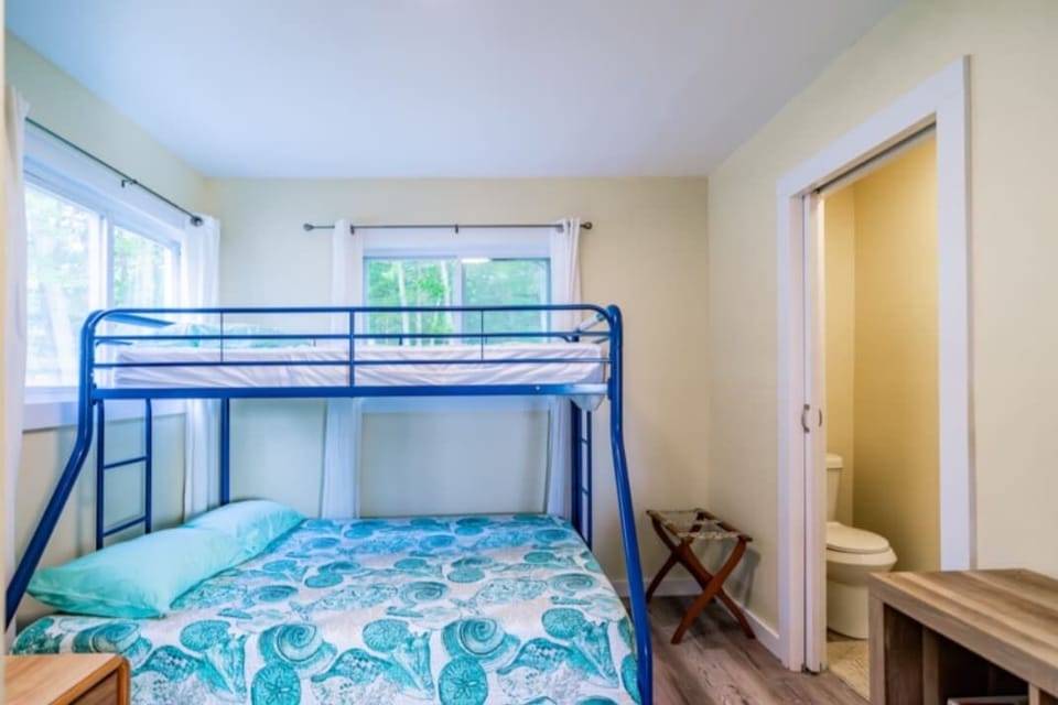 Interior of Cabin #6 Bedroom 2 Bunks