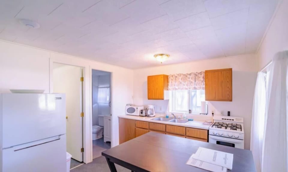 Interior of Cabin #1 towards Bathroom