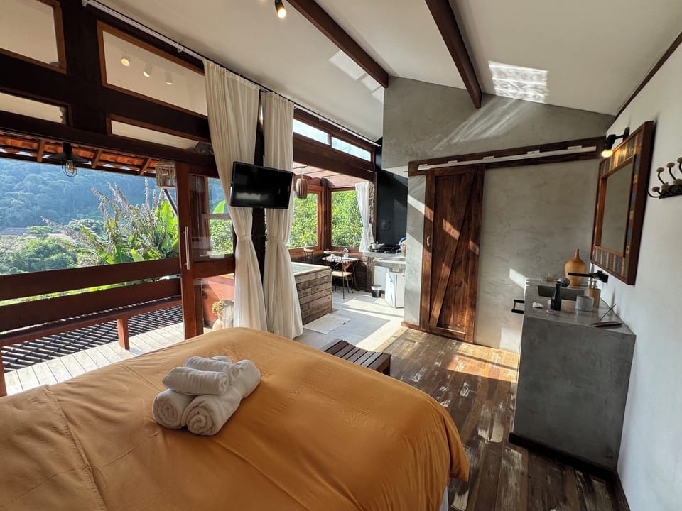 Loft Pedra Riscada | Desk, WiFi (free)