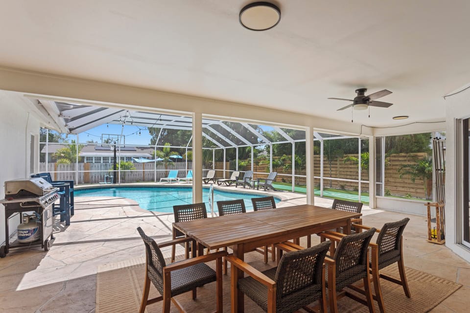 Outdoor dining