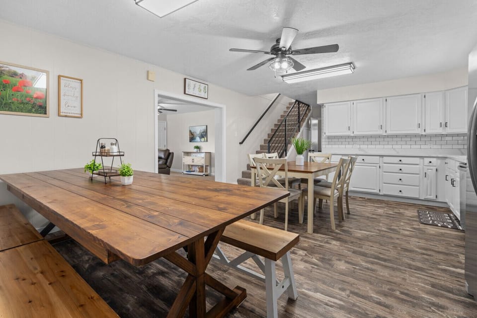 Dining Area | Large Dining Table & Kitchen Access | Wood Look Flooring