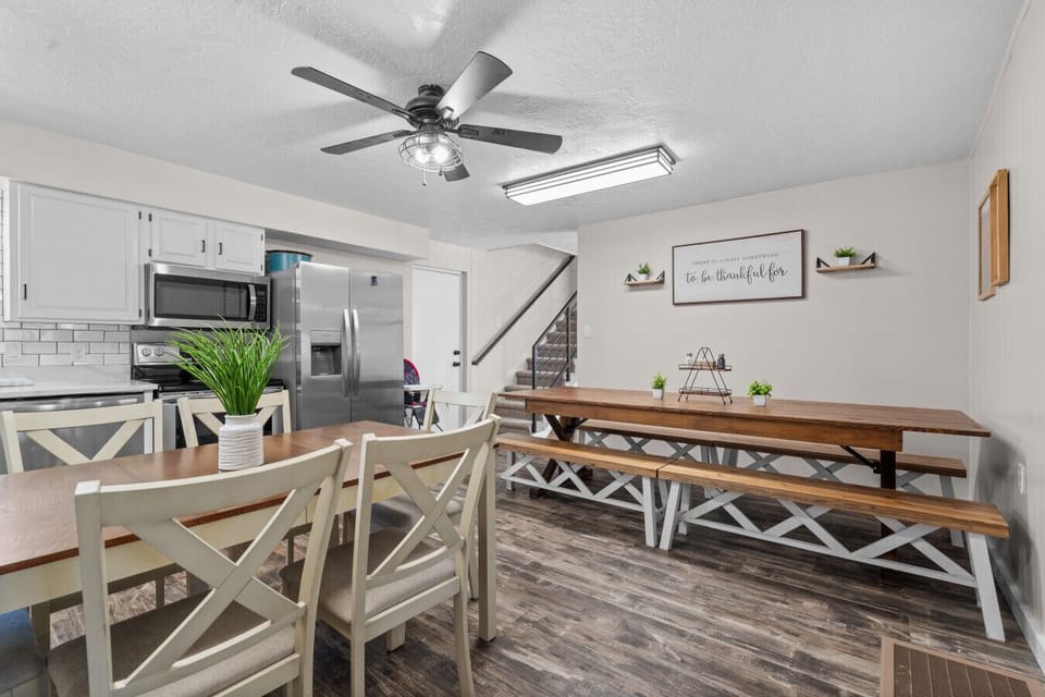 Dining Area | Large Dining Table & Kitchen Access | Wood Look Flooring
