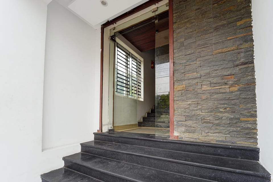 House | Reception