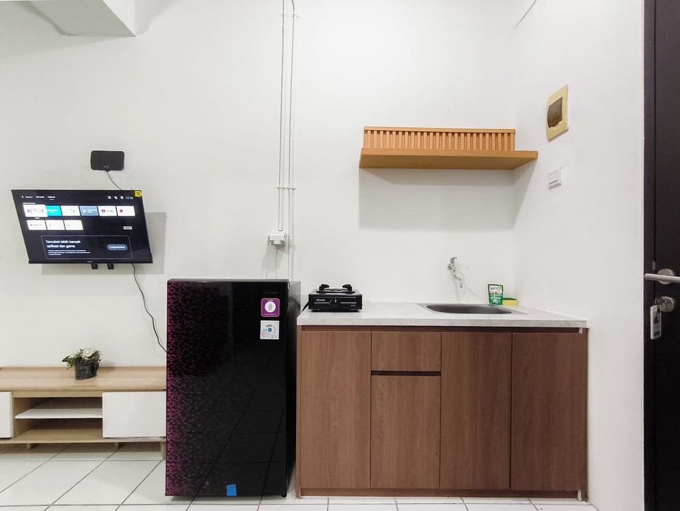 Standard Apartment | Private kitchen | Electric kettle, rice cooker