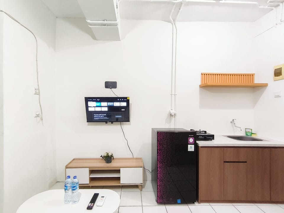 Standard Apartment | Private kitchen | Electric kettle, rice cooker