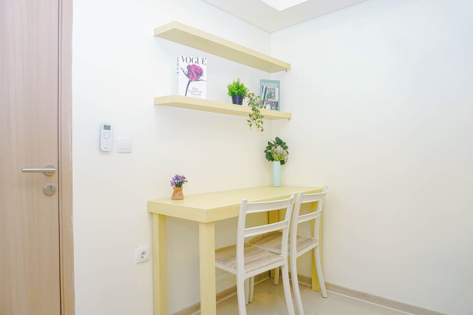 Standard Apartment | Dining room