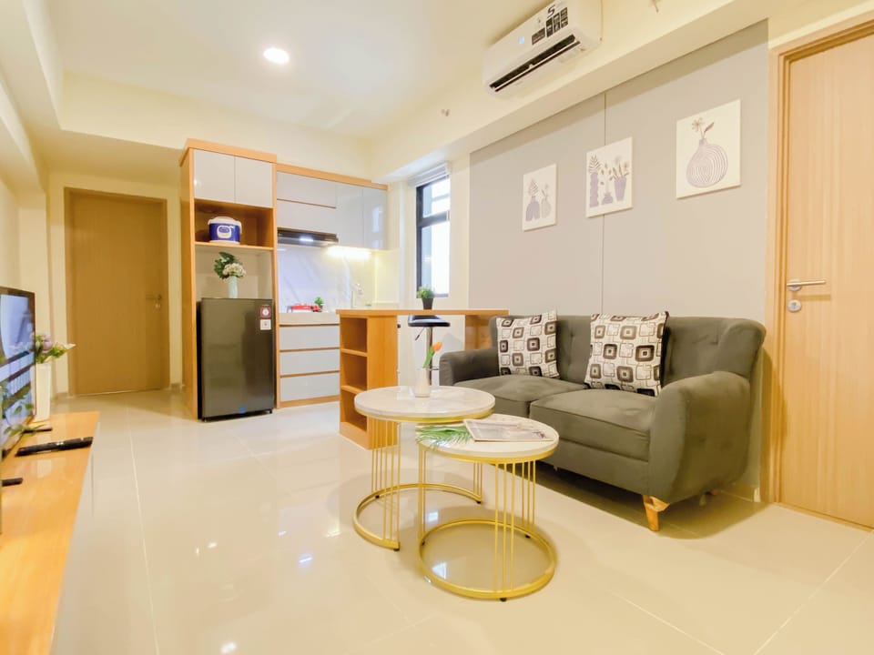 Standard Apartment | Living room