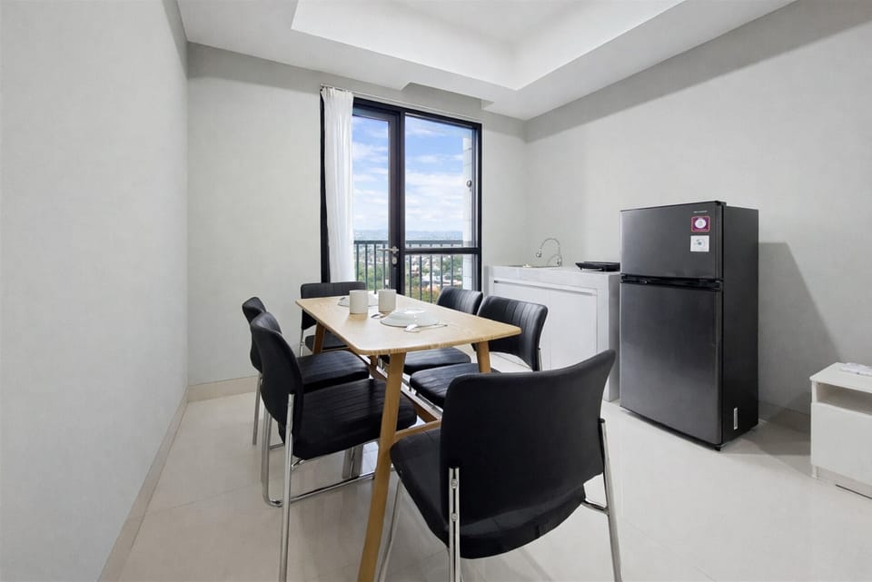 Standard Apartment | Dining room