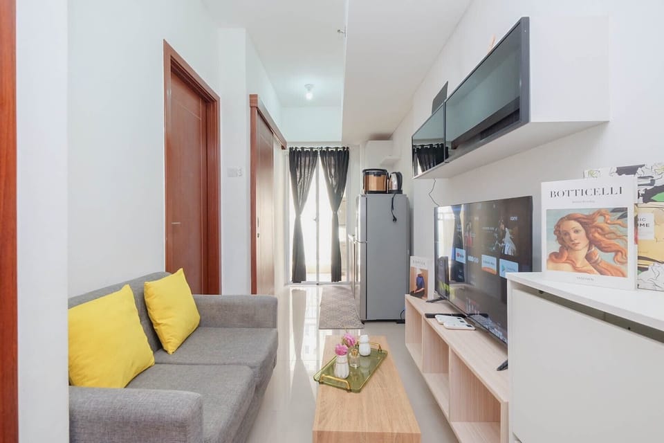 Standard Apartment | Living room