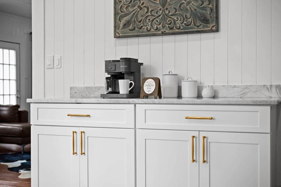 Anna Bell Suite coffee bar