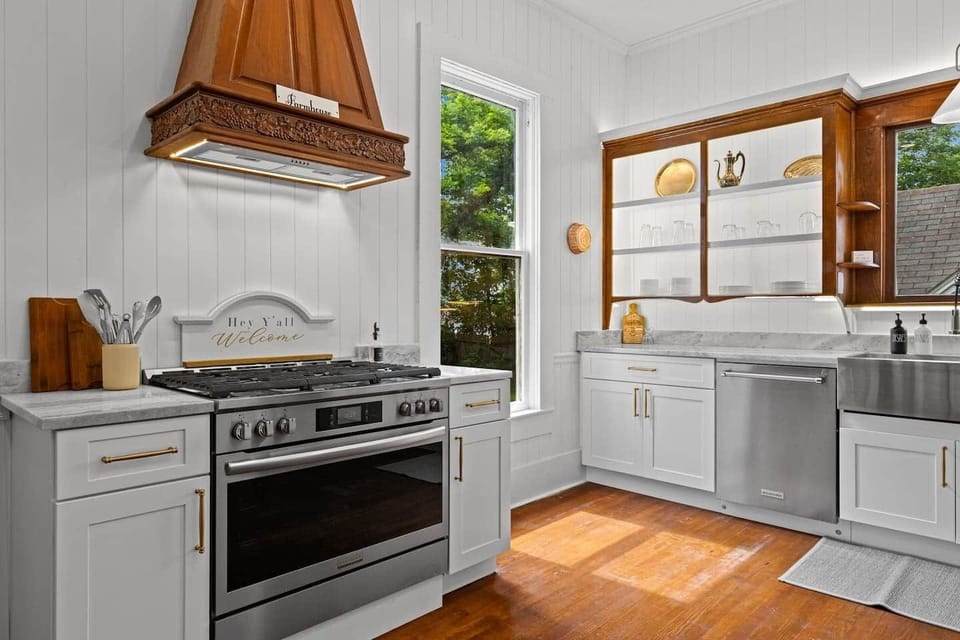 Anna Bell Suite kitchen